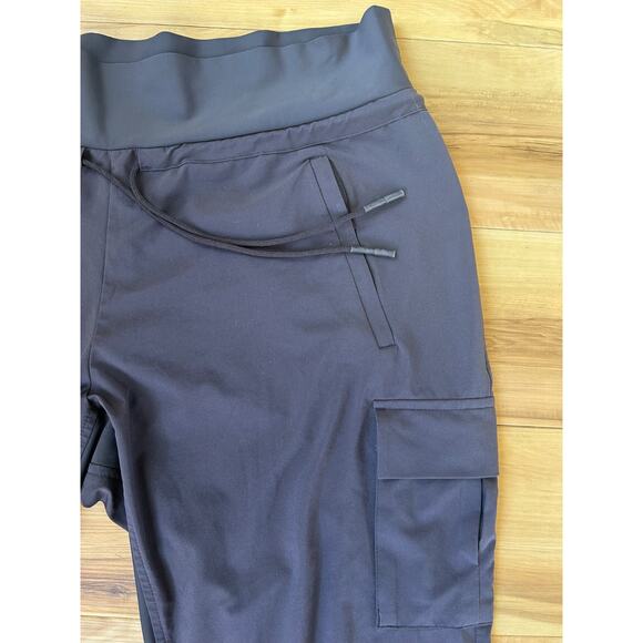 Athleta Sutton Cargo Jogger Pant Women’s Size 14P Gray EUC Featherweight Stretch - Picture 2 of 9